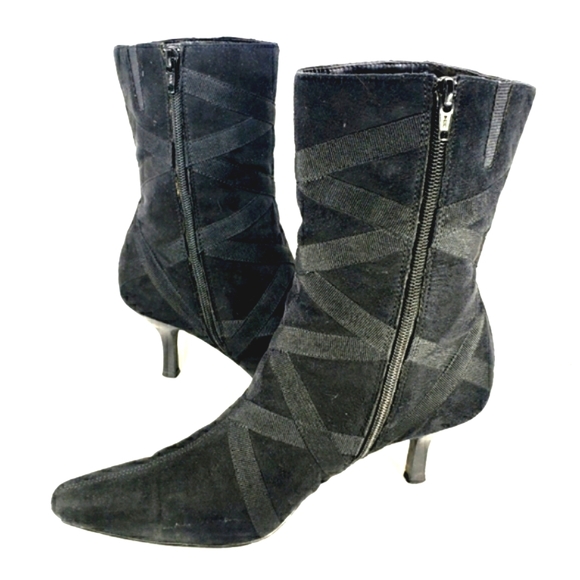 Laura Ashley Grey's Black Fuax Suede, Square Toe, Kitten Heel, Bootie Wmn 10 M - Picture 8 of 12